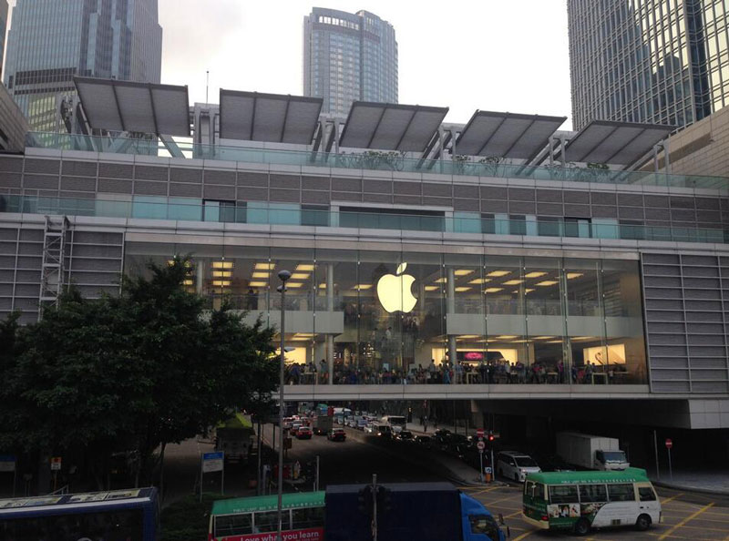 蘋(píng)果將在2017年在iPhone中使用OLED屏幕 一個(gè)新方向出現了
